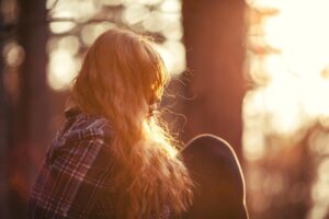 Autocuidado natural con naturopatía: Caída del cabello en otoño.